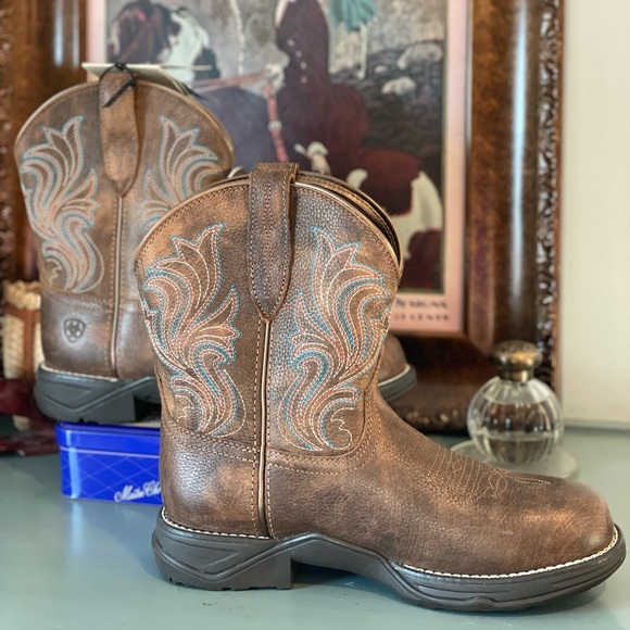 Ariat Anthem Round Toe Shortie W7.5 - Picture 2 of 6